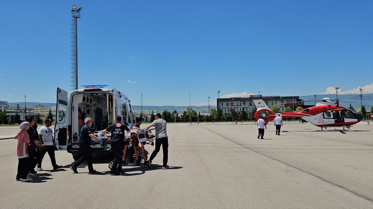 Çorum’da Balkondan Düşen Çocuk Ankara’ya Sevk Edildi