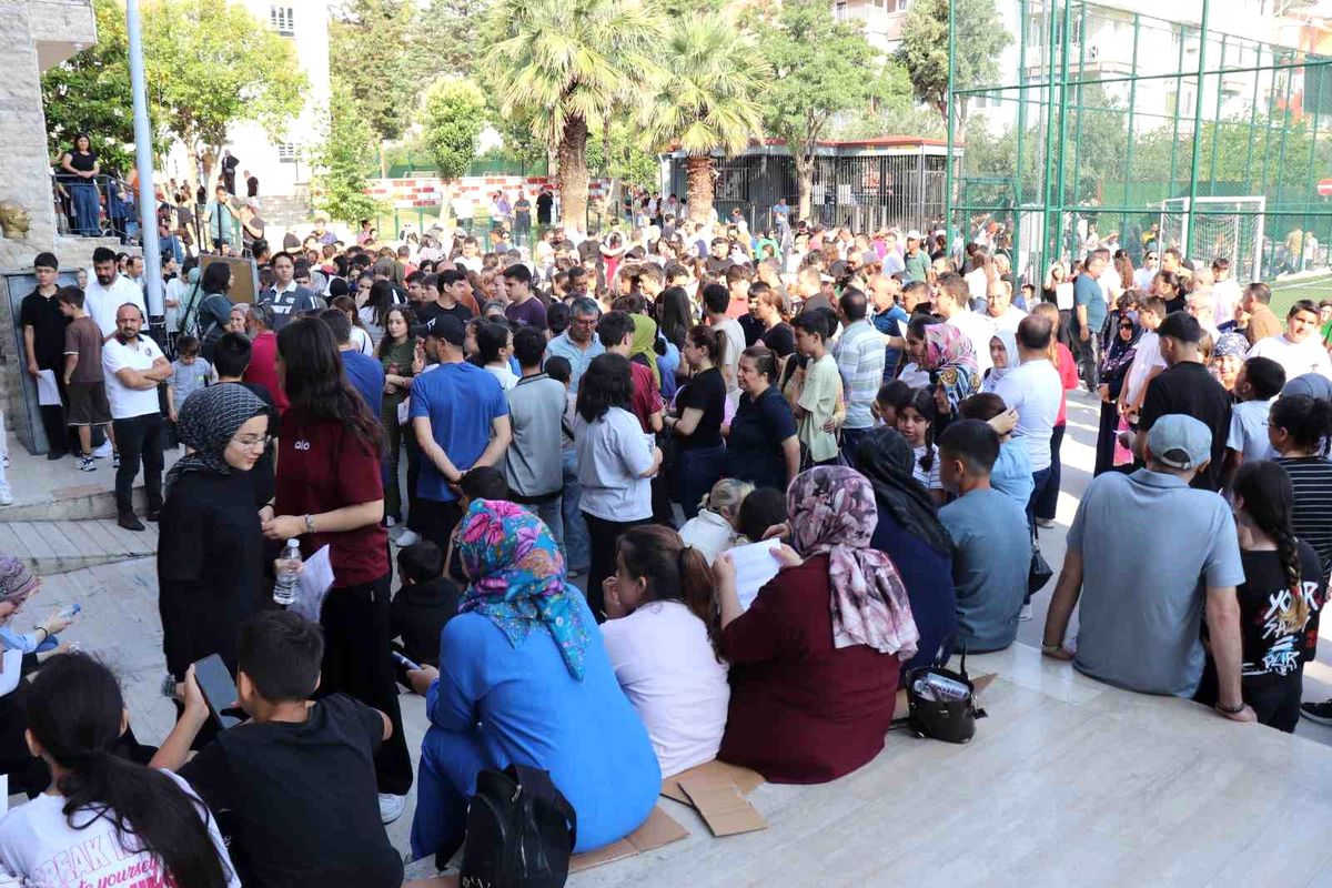 LGS Sınavı Heyecanı Başladı