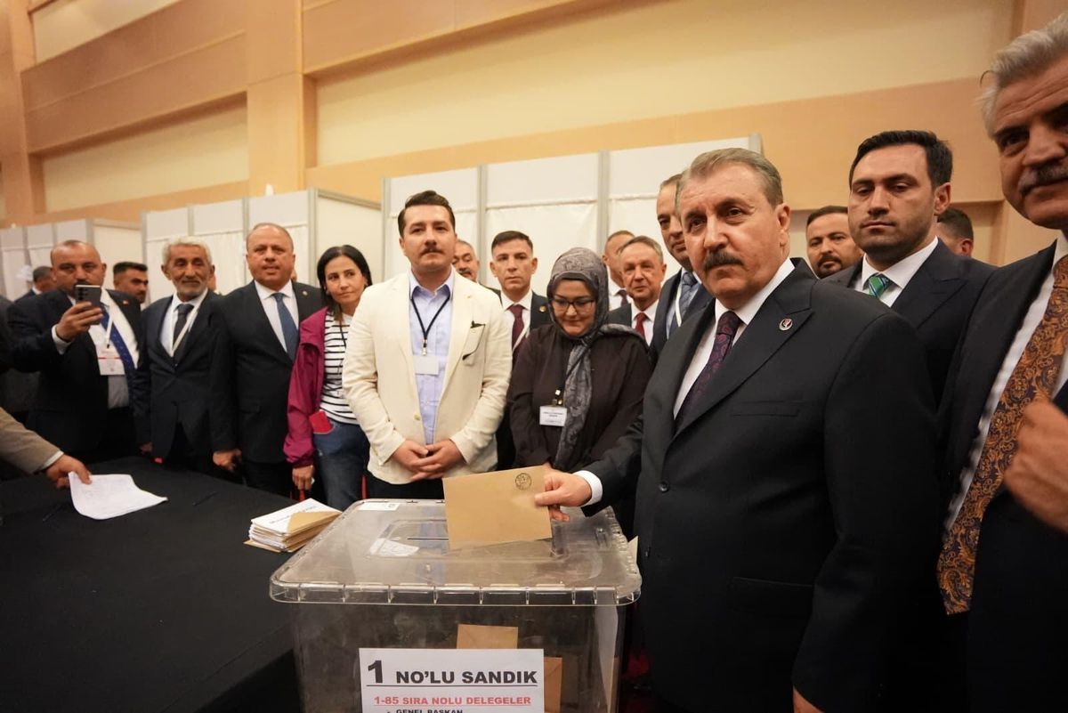 Mustafa Destici yeniden BBP Genel Başkanı seçildi