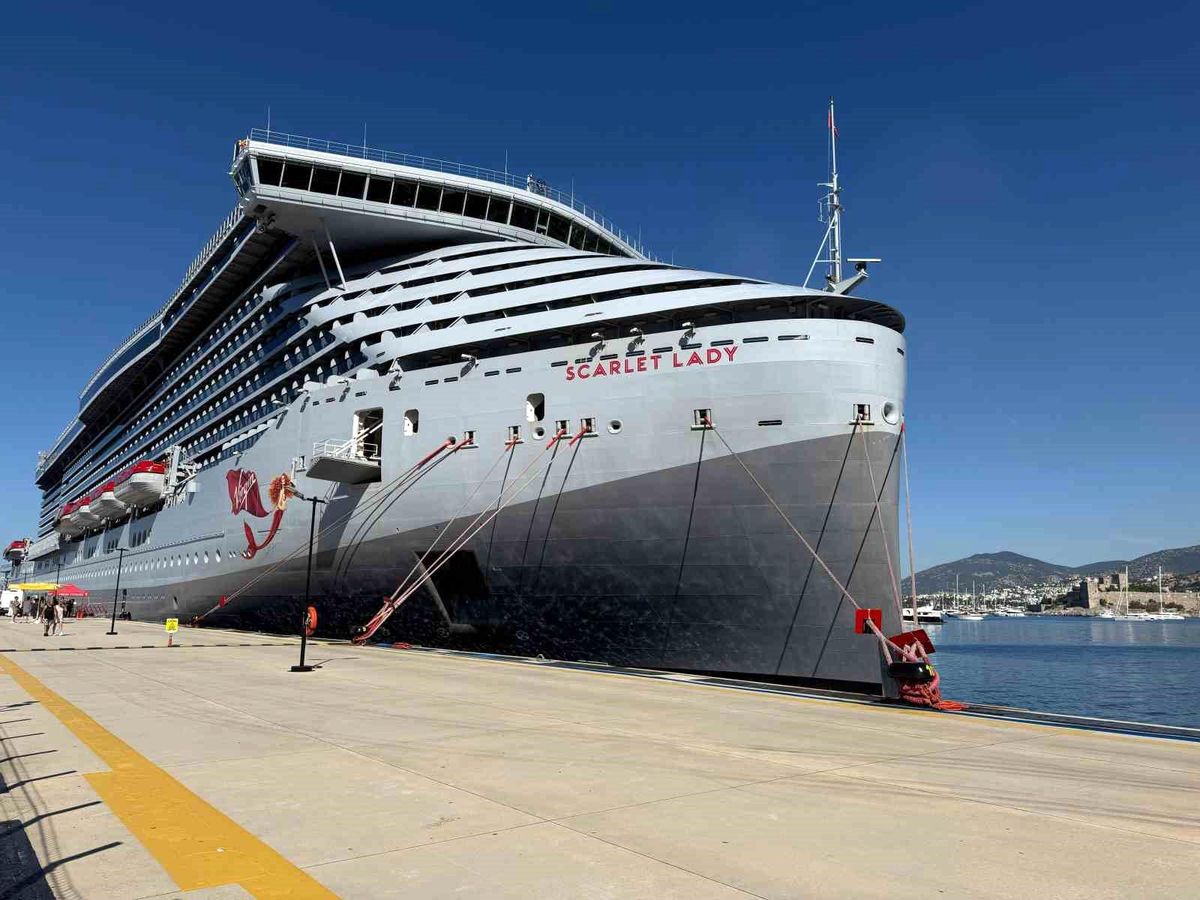 Scarlet Lady Bodrum’u Ziyaret Etti