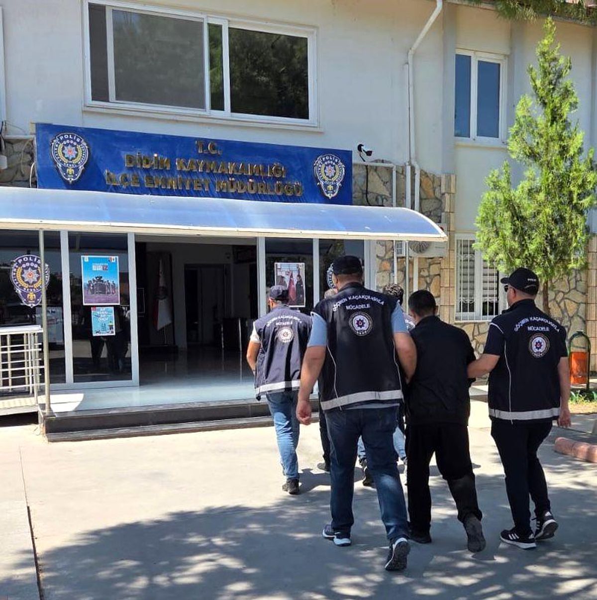 Didim’de göçmen kaçakçılığı: 2 tutuklama