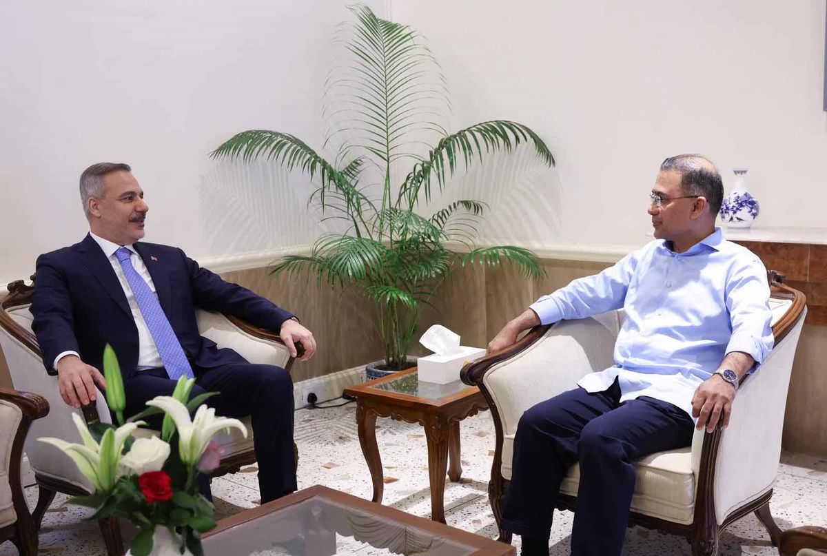 Hakan Fidan Bangladeş’te