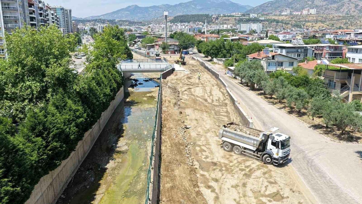 Doğu Aydın Bulvarı ve Tabakhane Deresi Köprüsü projesinde çalışmalar sürüyor