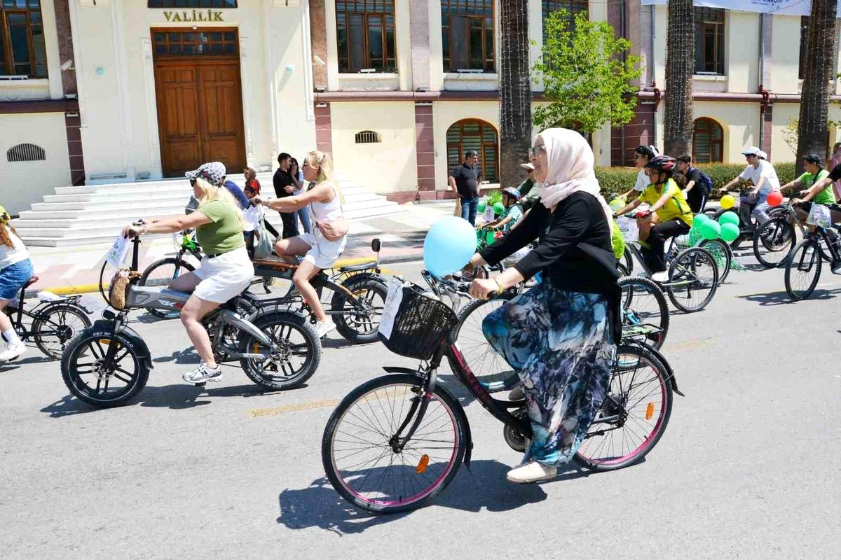 Manisa’da Dünya Çevre Günü Bisiklet Turu