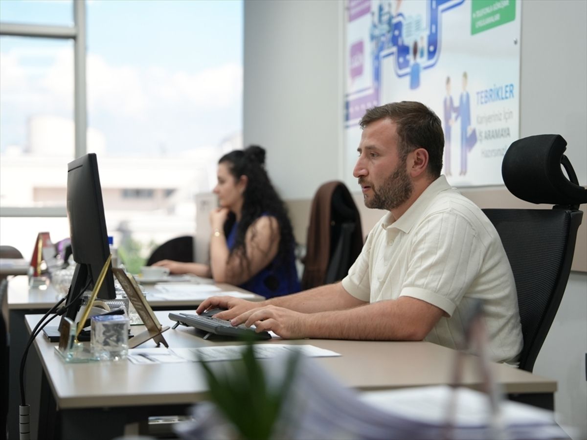 Düzce İş Kulübü’nden 242 Kişiye İş
