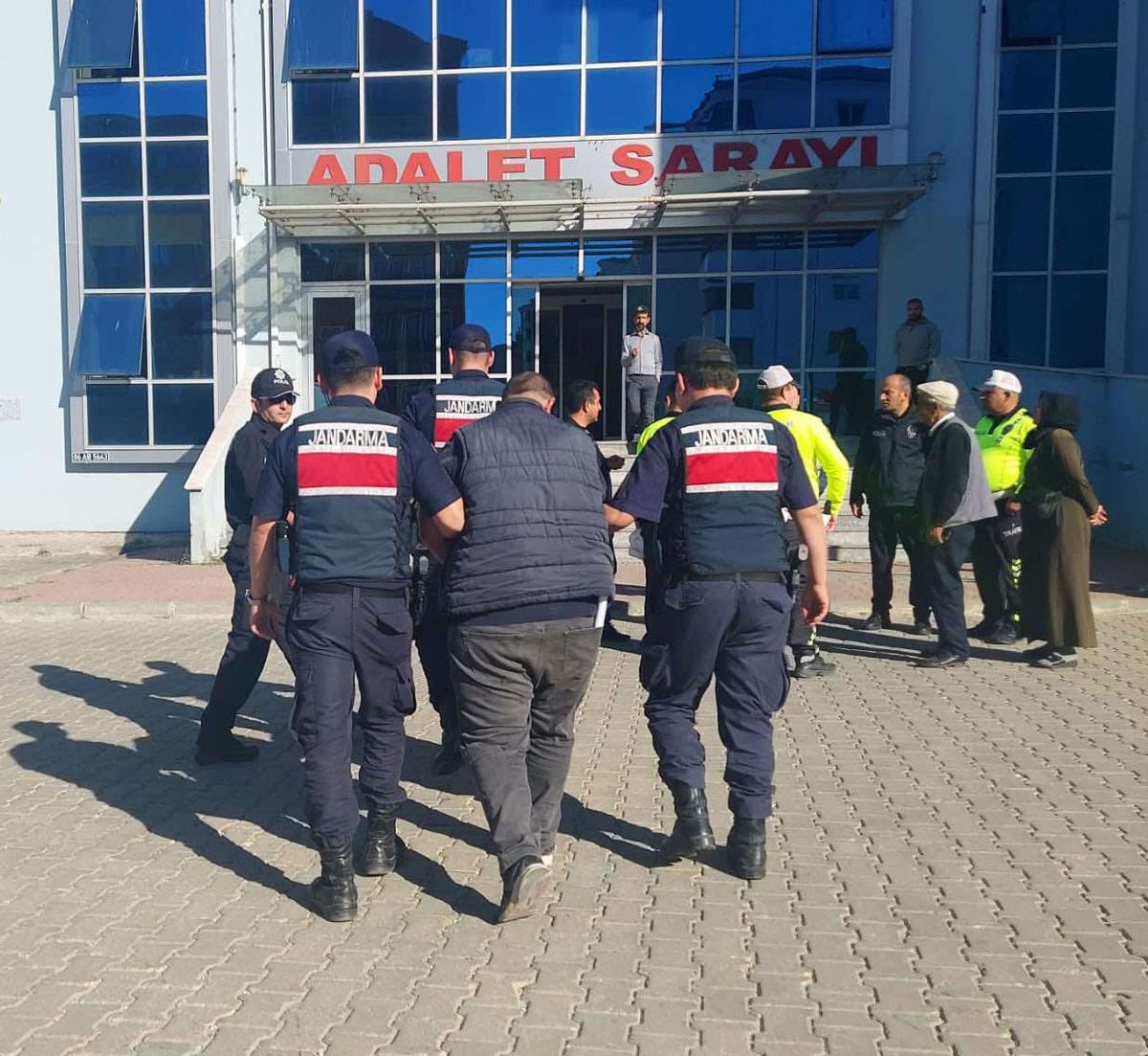 Edirne’de Kaçak Göçmen Operasyonu