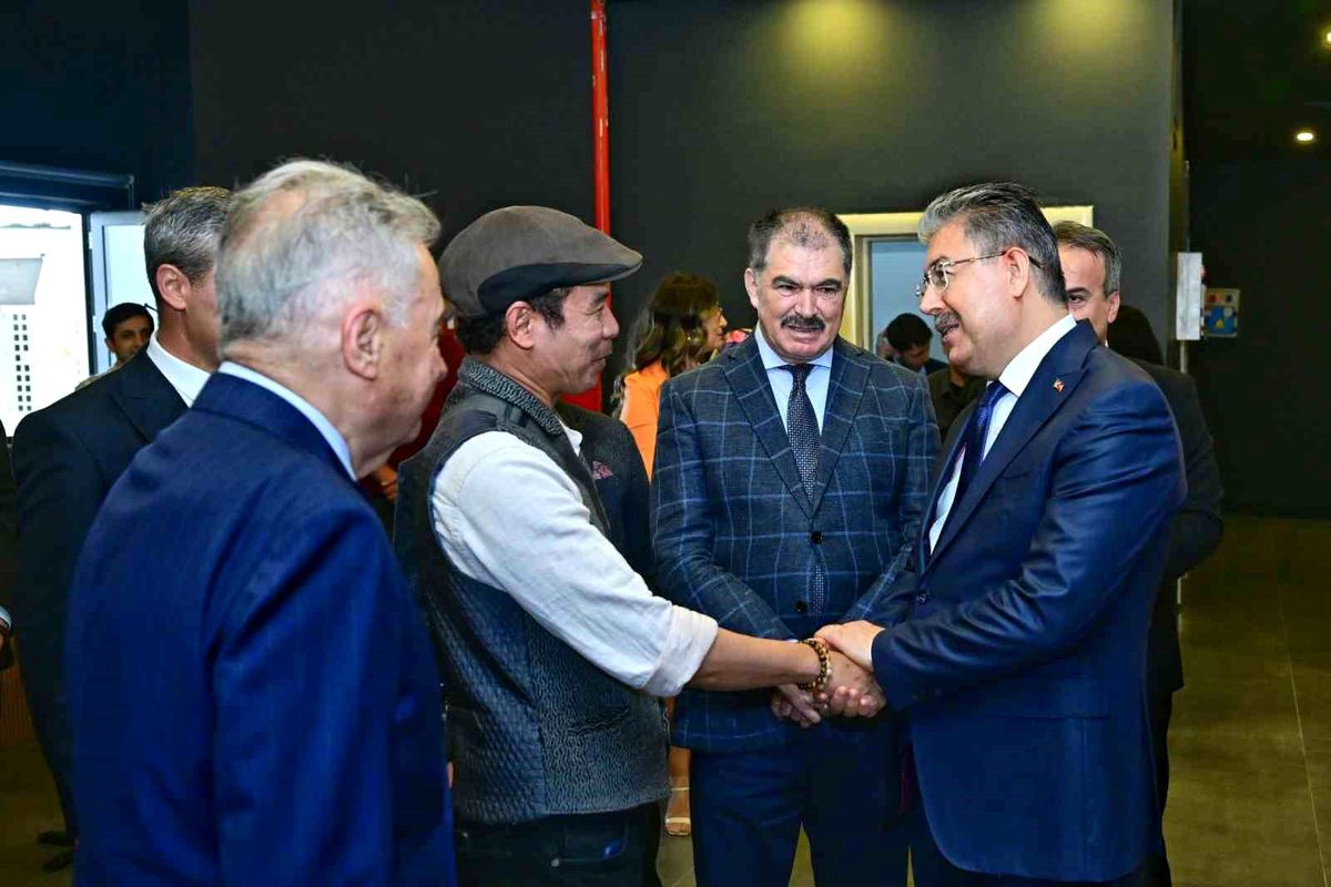 Ahde Vefa Resim Sergisi Açıldı