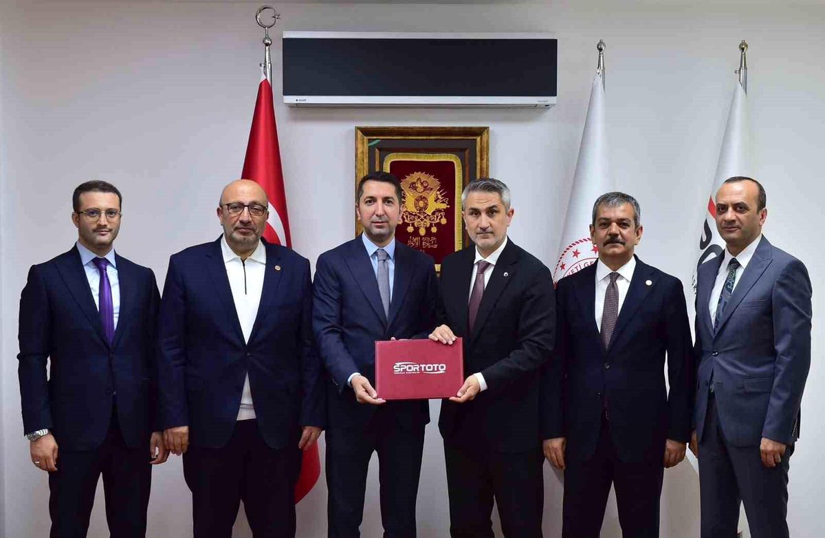 Elazığ’a 10 Yeni Spor Sahası