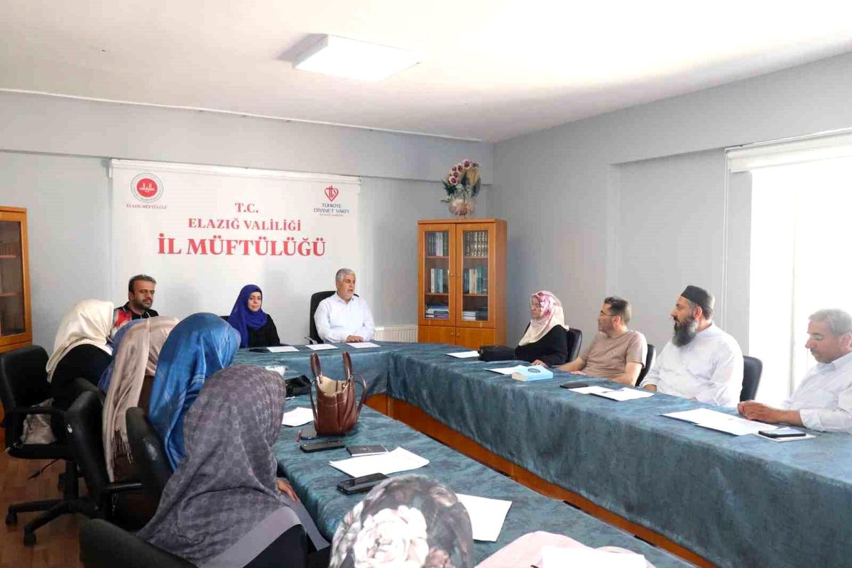 Elazığ’da Aile ve Manevi Rehberlik Faaliyetleri Değerlendirildi
