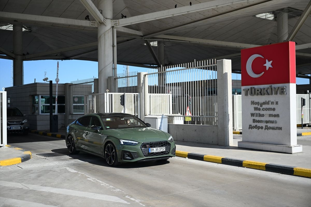 Emekli Gurbetçiler Türkiye’ye Akın Ediyor