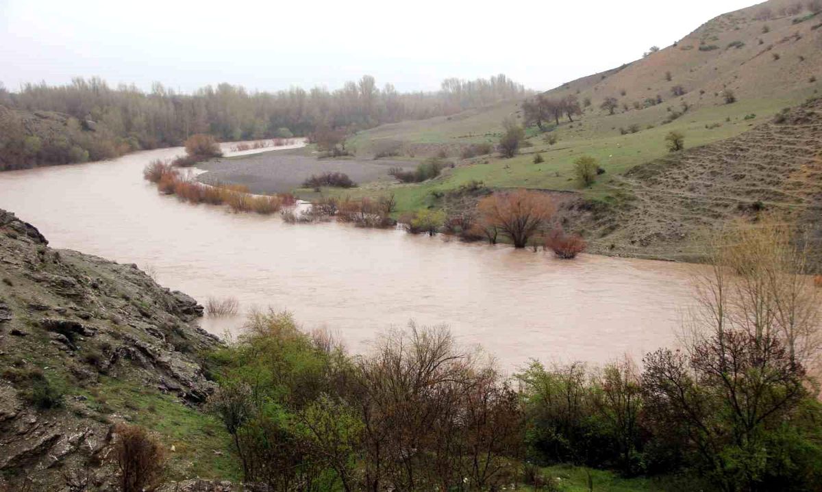 Erzincan’da Kar Erimesi Su Seviyesini Yükseltti