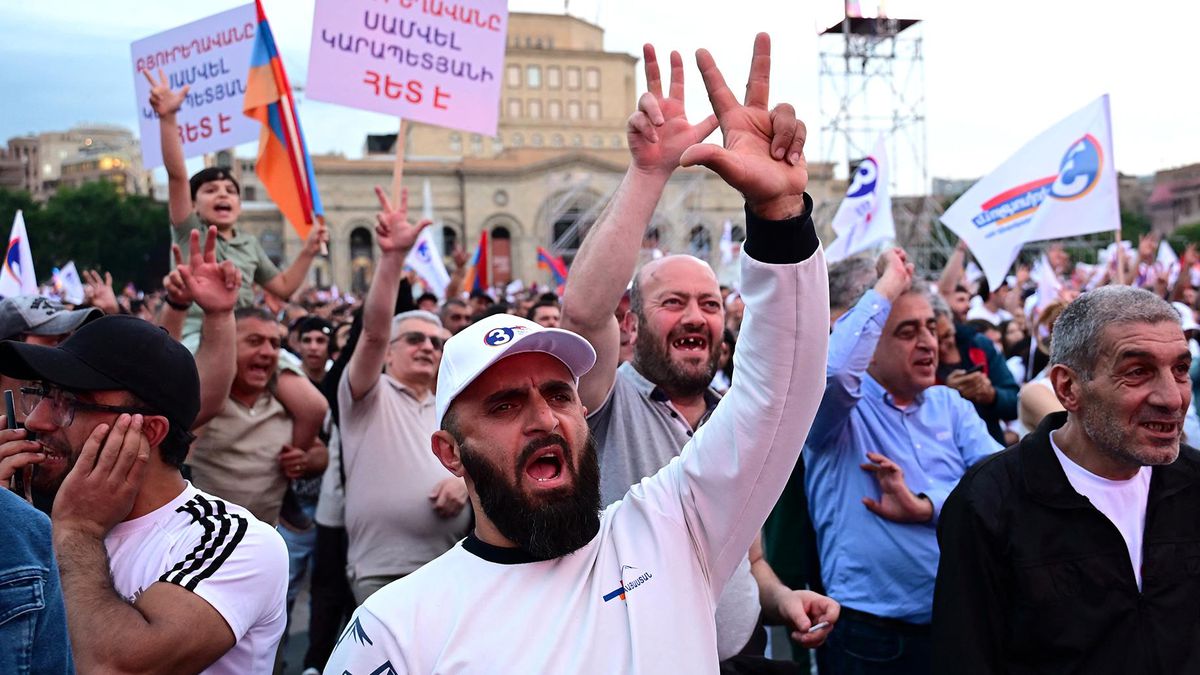Ermenistan’da Seçim Günü: Paşinyan’ın Zorlu Süreci