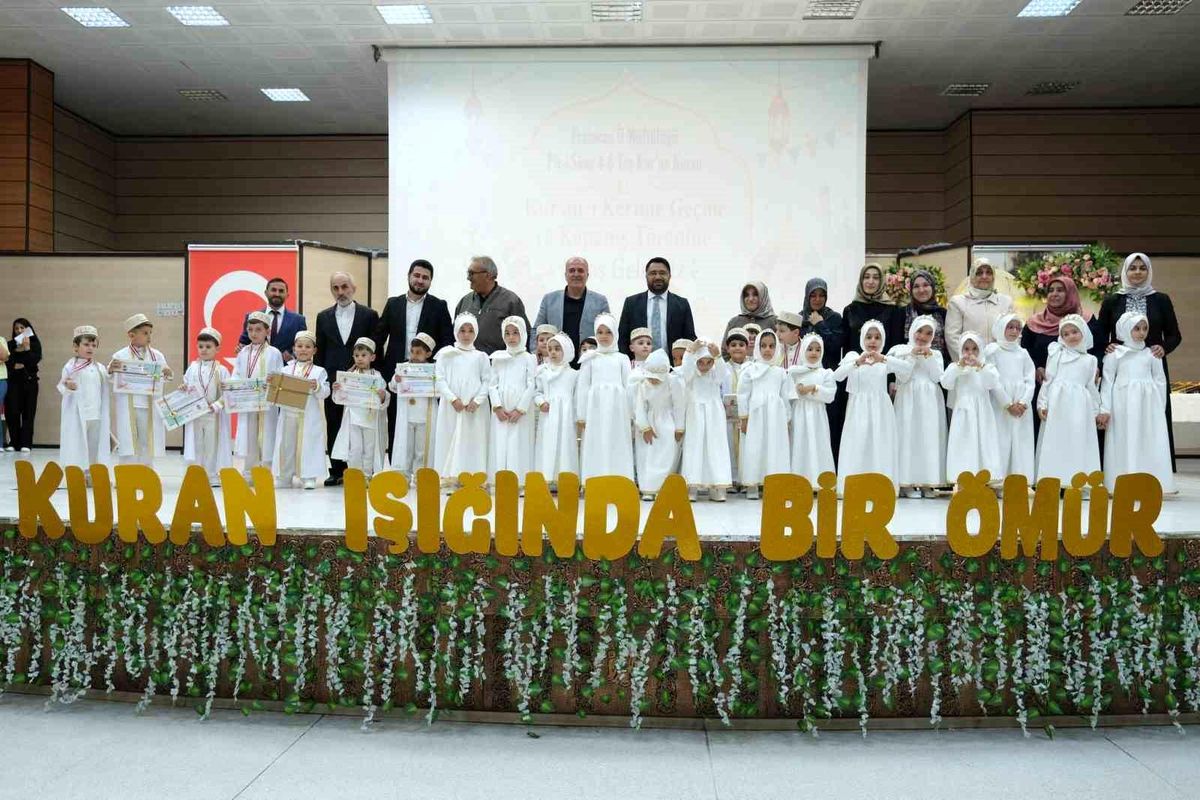 Erzincan’da miniklerin Kur’an sevinci