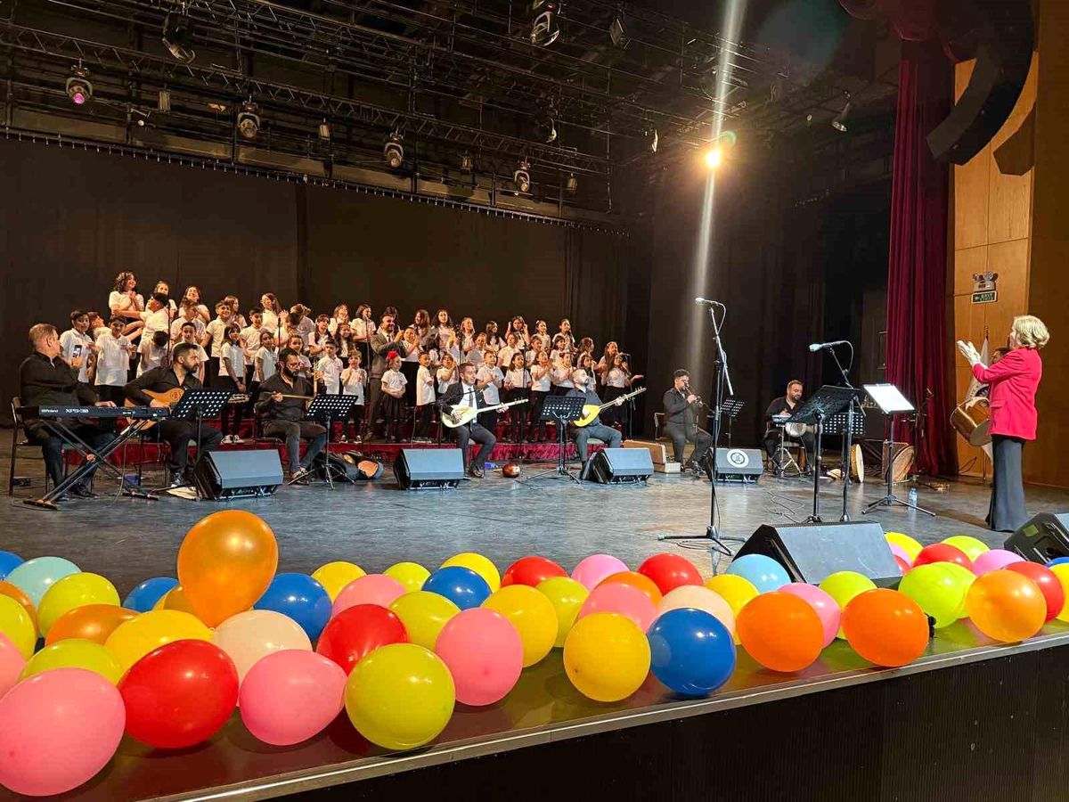 THM Çocuk Korosu’ndan Muhteşem Yıl Sonu Konseri