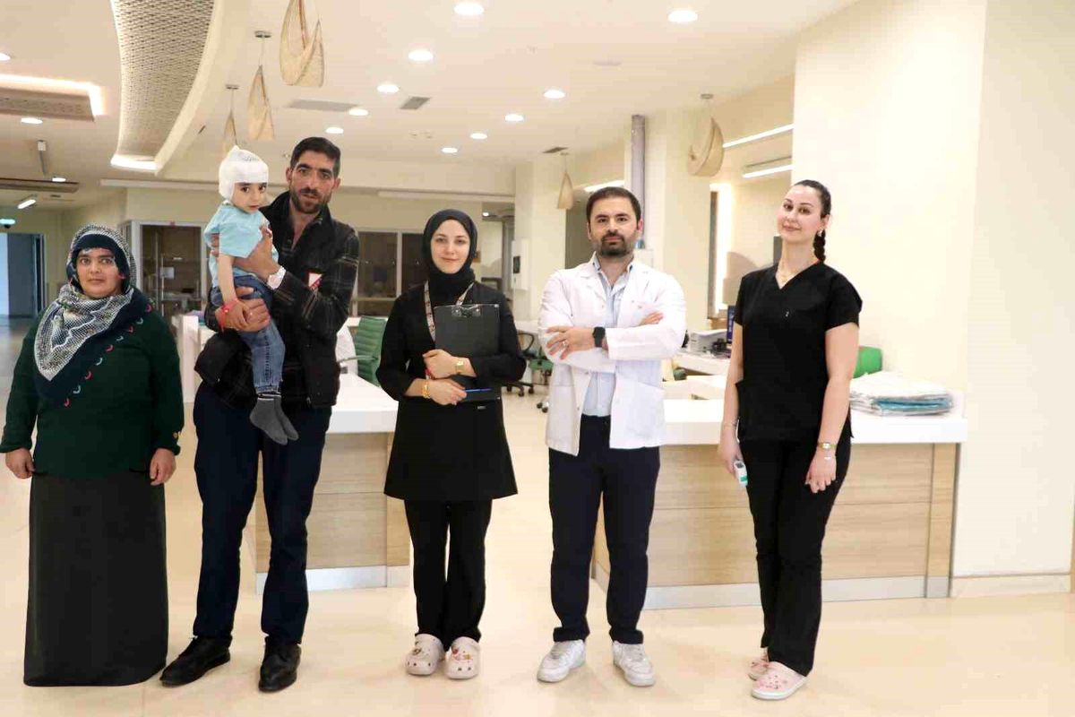 Erzurum’da Biyonik Kulak Ameliyatı Başarıyla Yapıldı