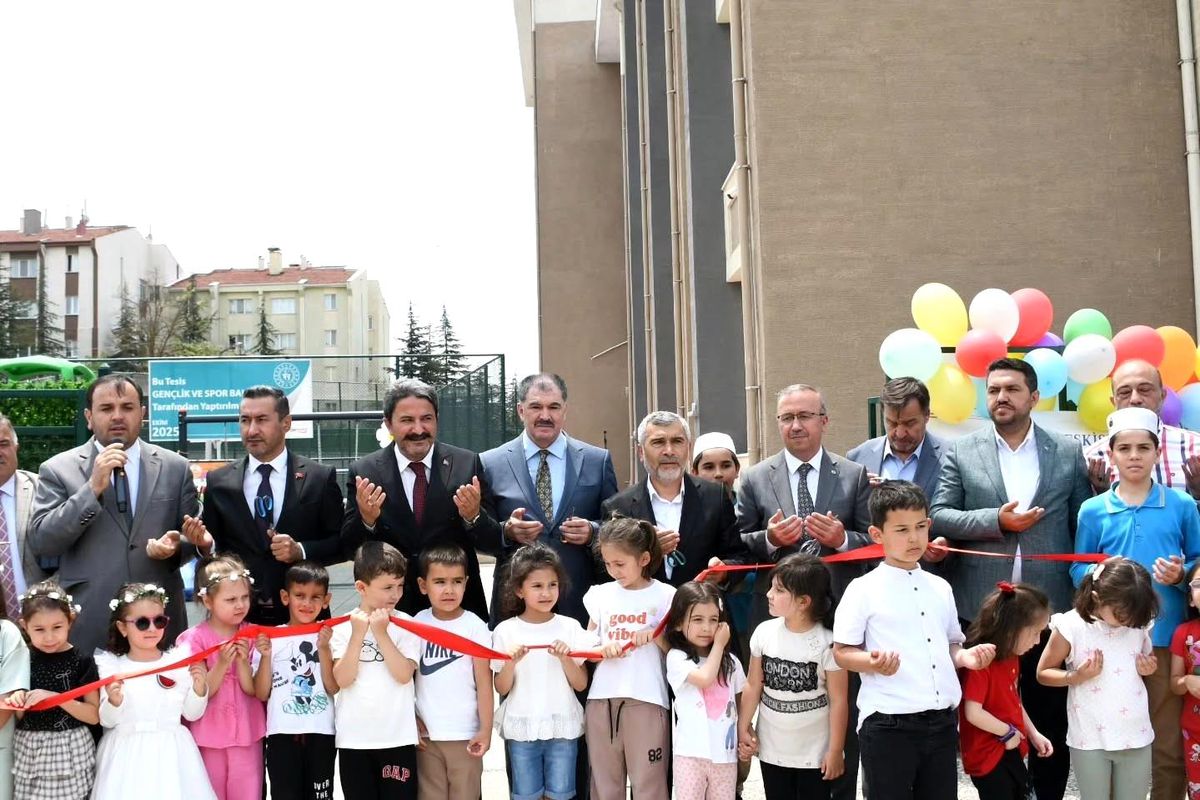 Eskişehir’de Kur’an Kursu İçin Spor Tesisleri açıldı