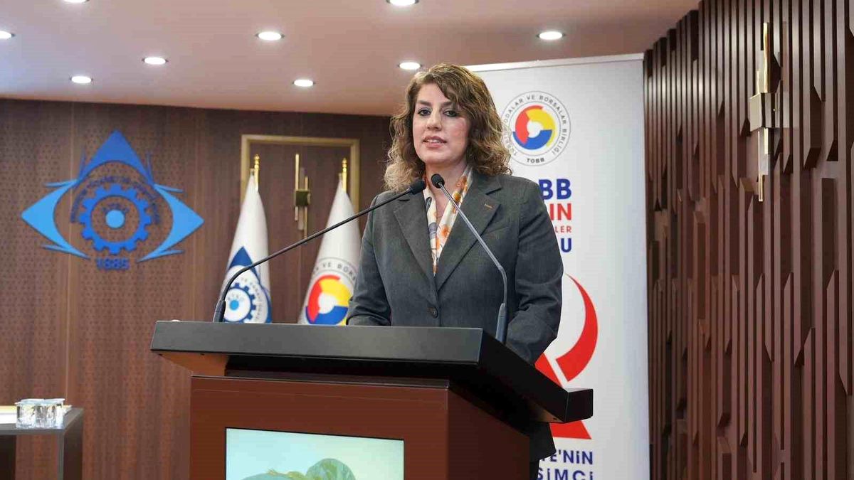 ETSO’da “Tarımda kadın eli” projesiyle 200 kadın çiftçi sertifikasını aldı