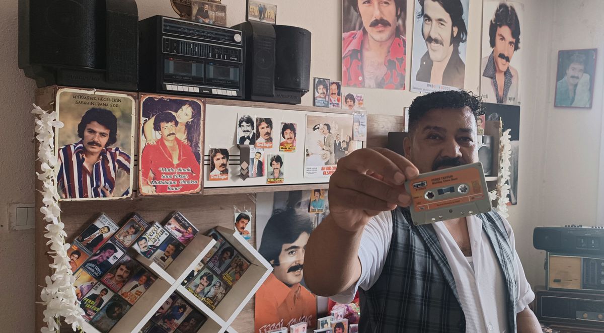 Ferdi Tayfur’a Aşk: Bayram Önek’in Koleksiyonu