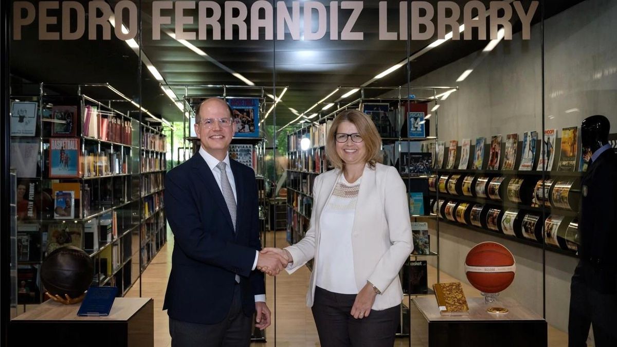FIBA, Olimpik Dünya Kütüphanesi’ne Katıldı