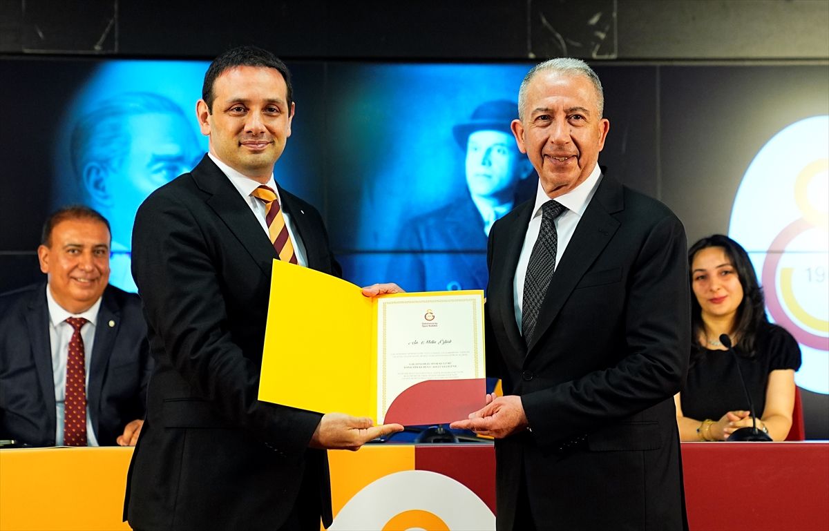 Dursun Özbek Yeniden Başkan