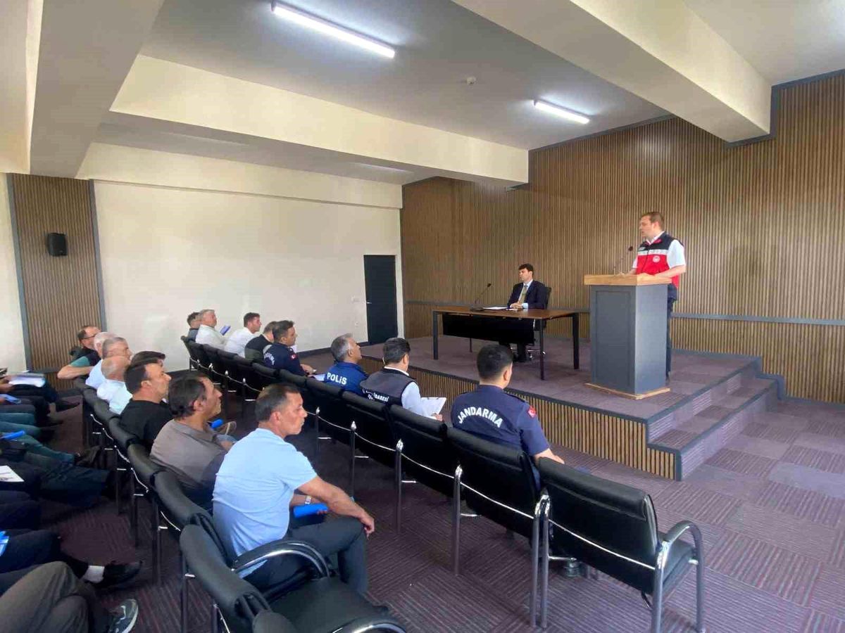 Anız Yangınları İçin Bilgilendirme Toplantısı