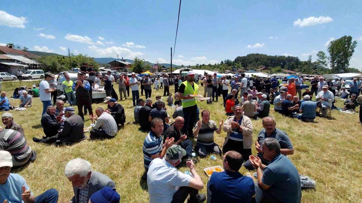 Mudurnu’da Geleneksel Hacet Bayramı Başladı