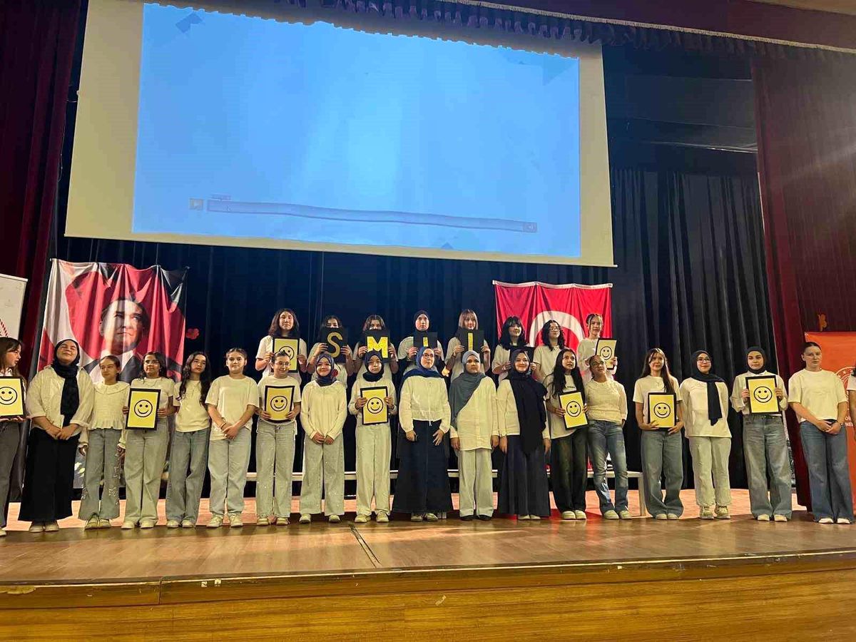 Denizli’de Yabancı Dil Şenliği Coşkusu