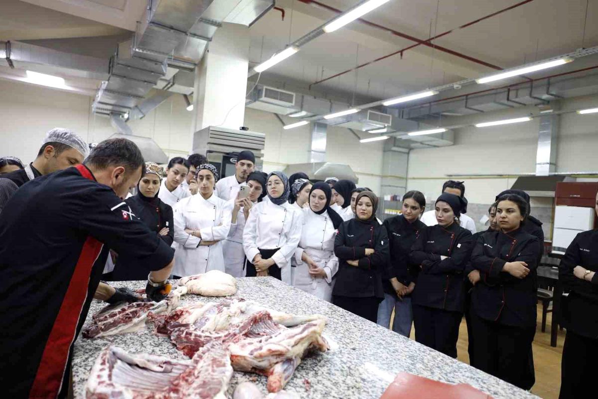 GİBTÜ’de Uygulamalı Gastronomi Eğitimi