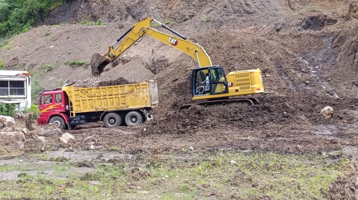 Görele’de Yol Betonlama Çalışması