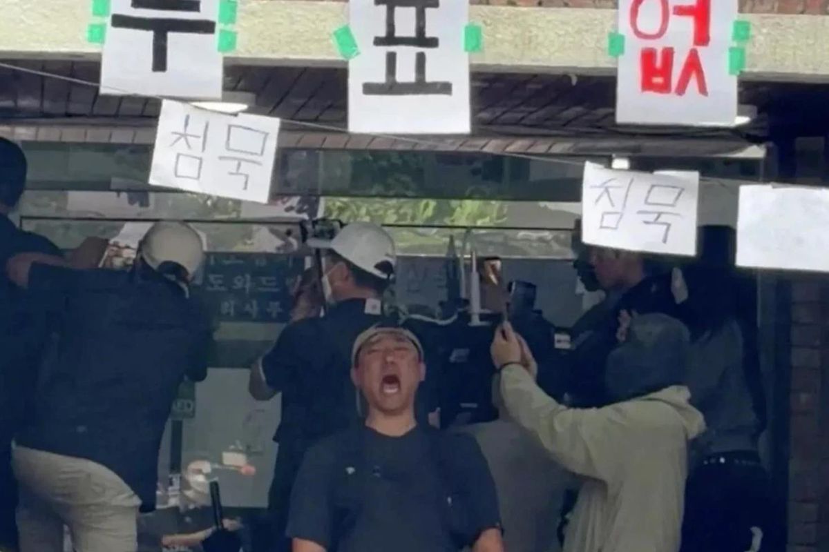 Güney Kore’de oy pusulası yetersizliği protestoları 11. günde