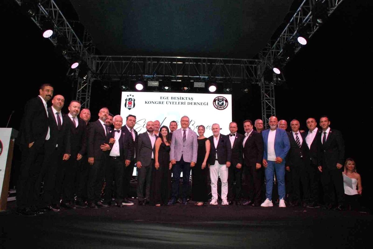 Beşiktaş’ta Siyah & Beyaz Gece