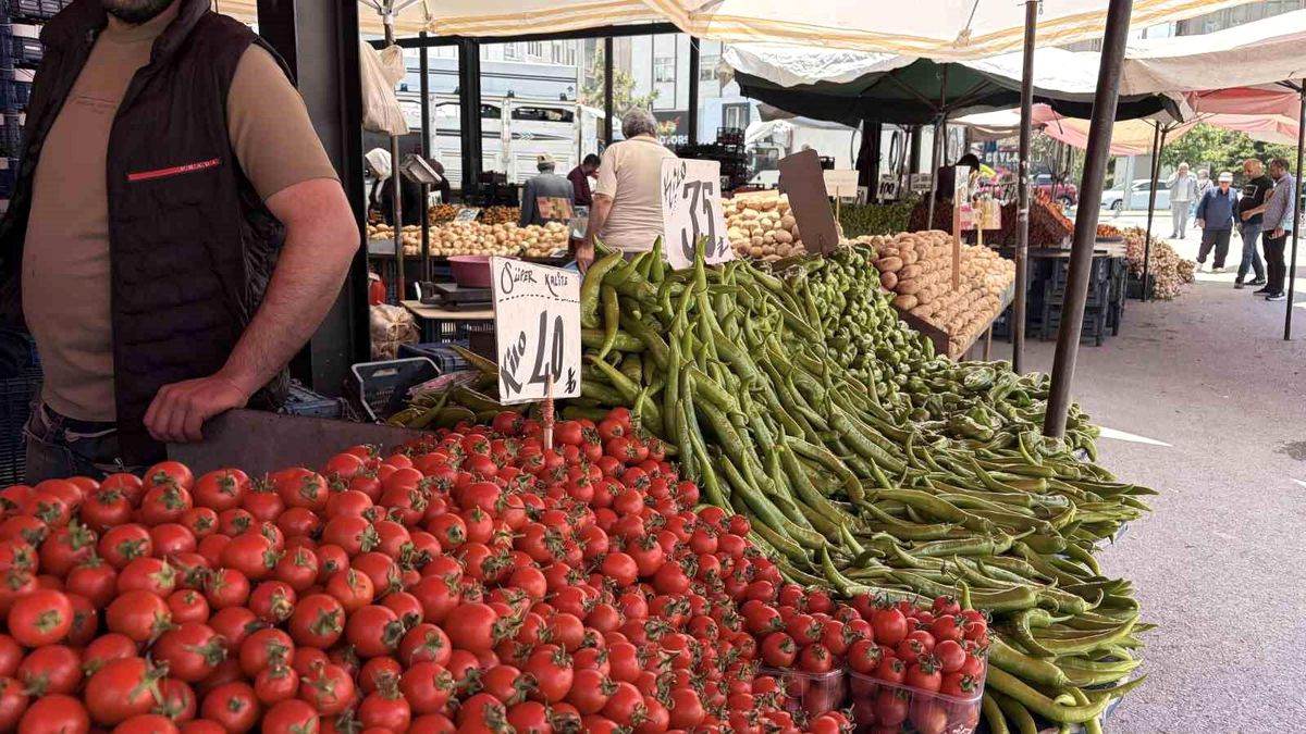 Kayseri’de Sebze Fiyatları Düştü