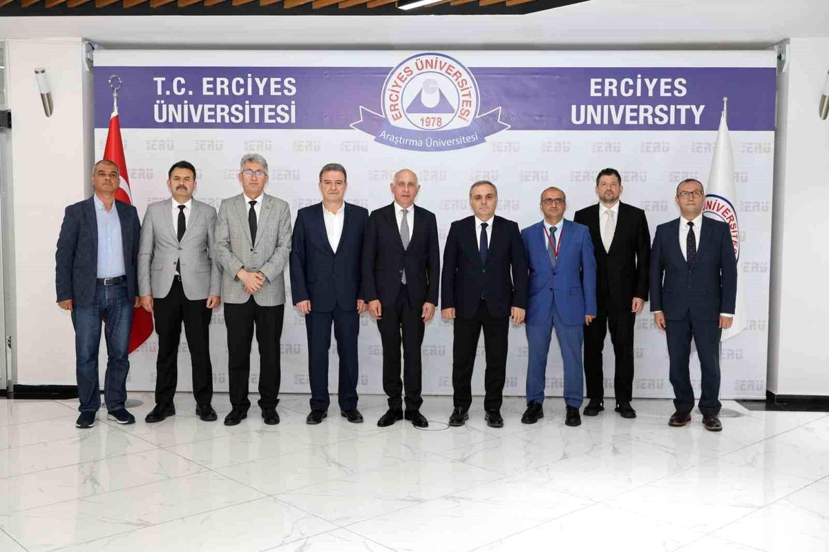 Asım Kibar ERÜ’de Anıldı