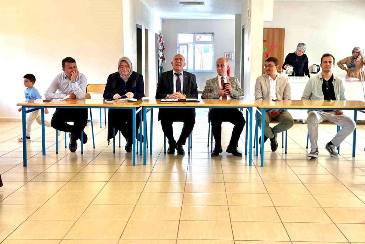 Hisarcık’ta kitap söyleşisi programı düzenlendi