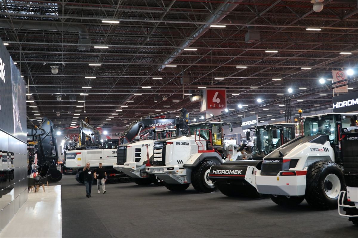 Yapay Zeka ile İş Makineleri Dönüşüyor