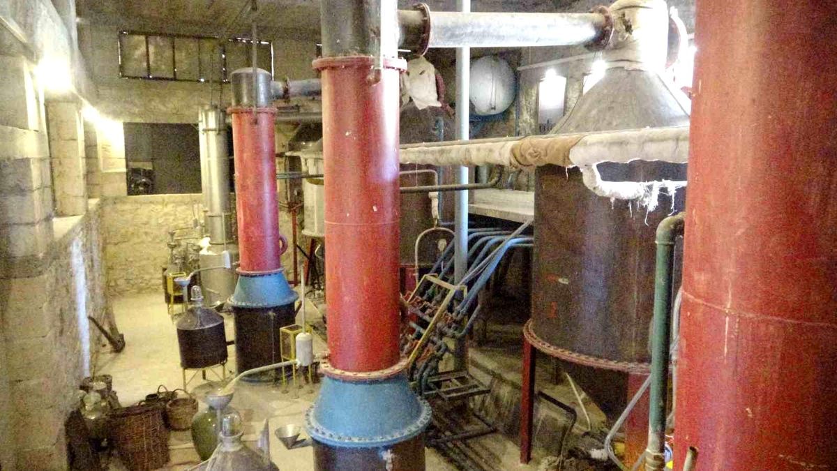 Isparta’nın Gül Yağı Fabrikası Ziyaretçi Akınına Uğruyor