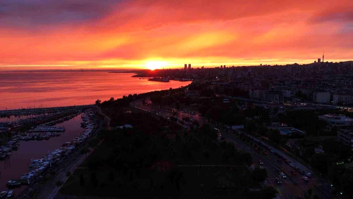 İstanbul’da Gökkuşağı ve Gün Batımı Şöleni