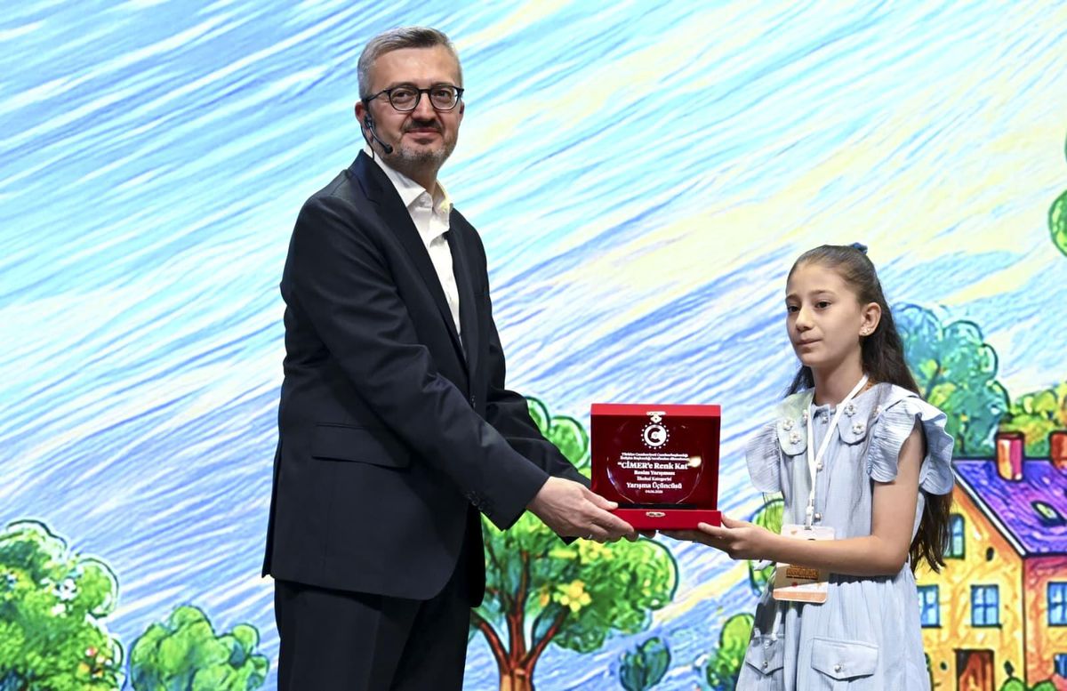 Esila Naz Andız, CİMER Resim Yarışması’nda Türkiye Üçüncüsü