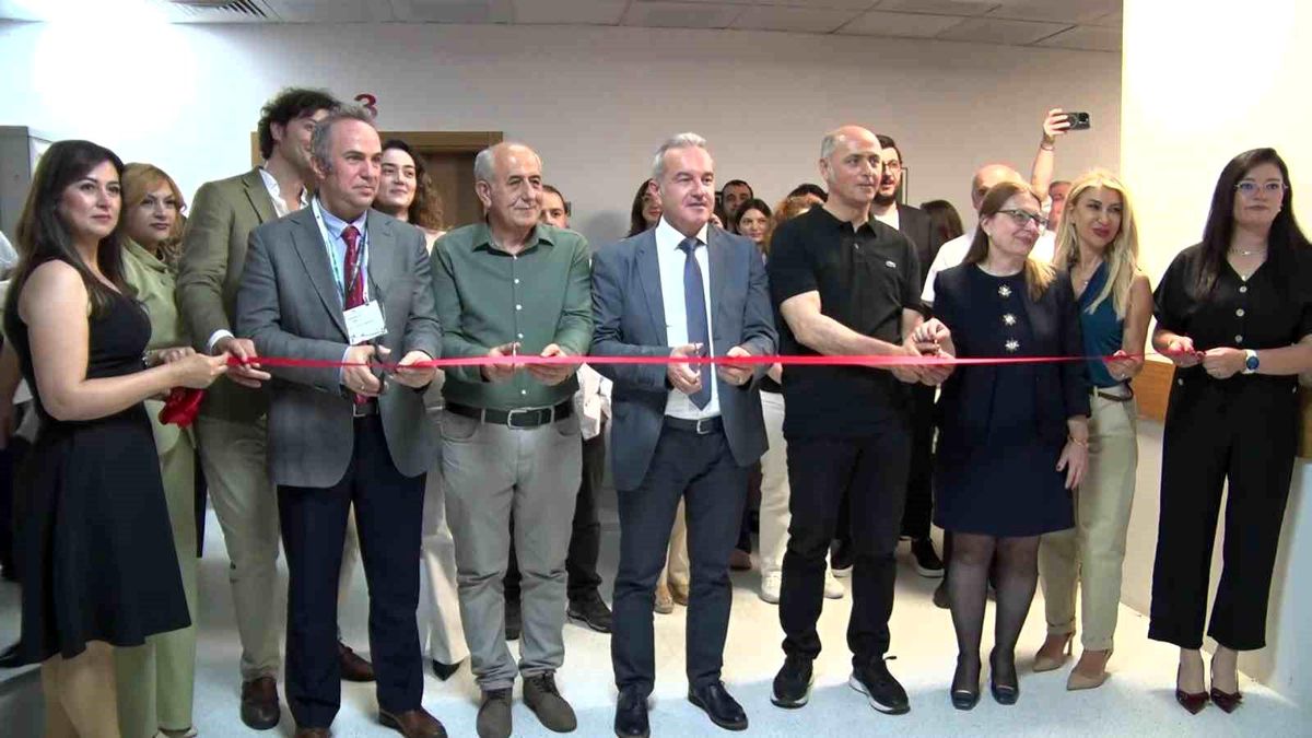 Yeni Nesil Radyoterapi Cihazı Bursa’da Hizmete Girdi