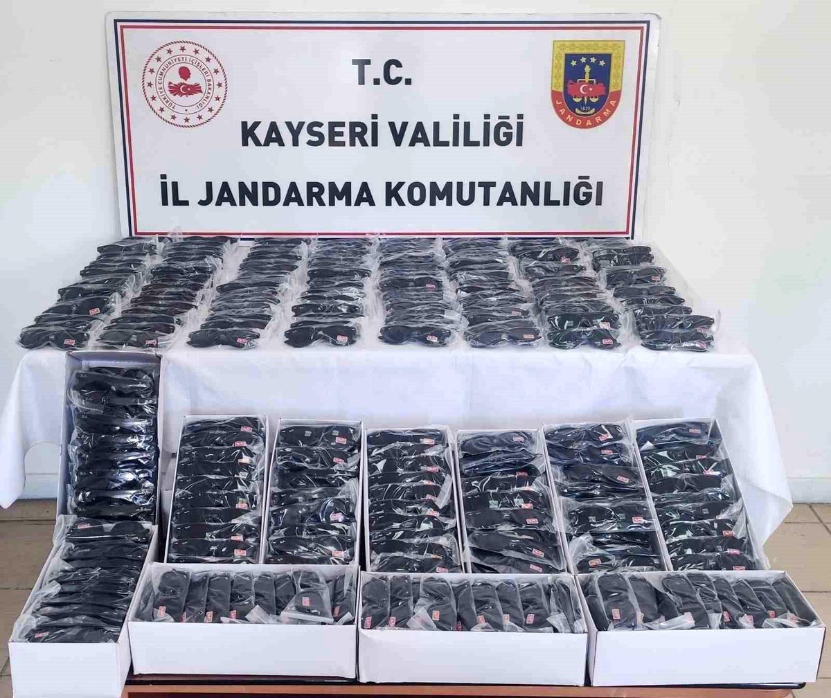Kayseri’de 3 Milyon TL’lik Kaçak Gözlük Ele Geçirildi