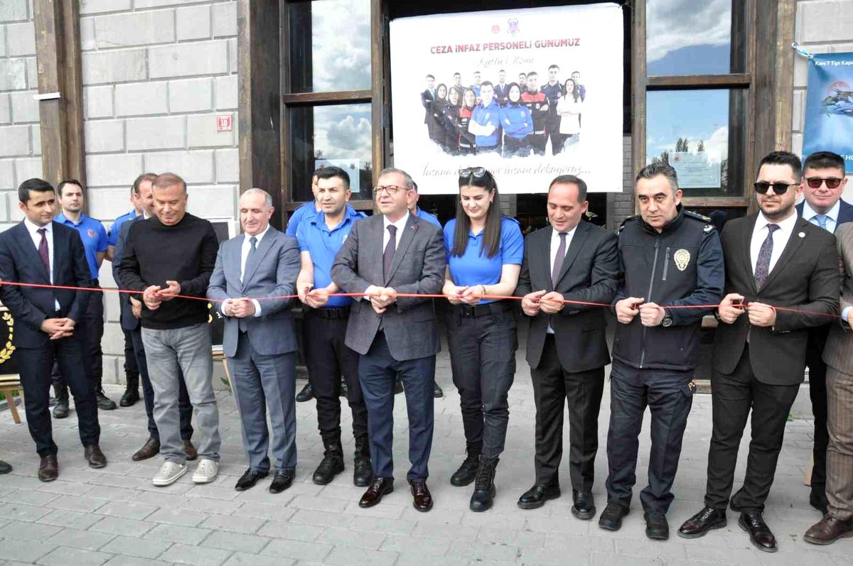 Kars’ta Eğitim Sergisi Açıldı