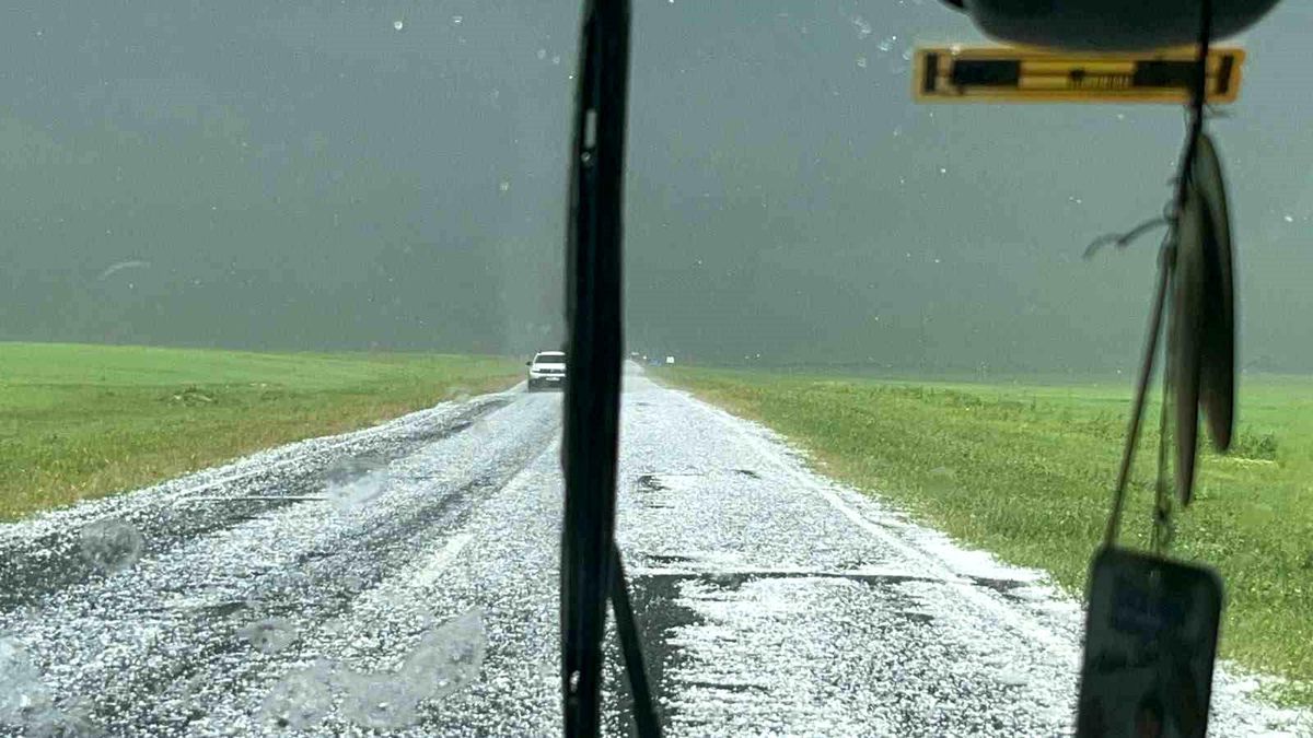 Kars’ta Dolu Tarım Arazilerine Zarar Verdi