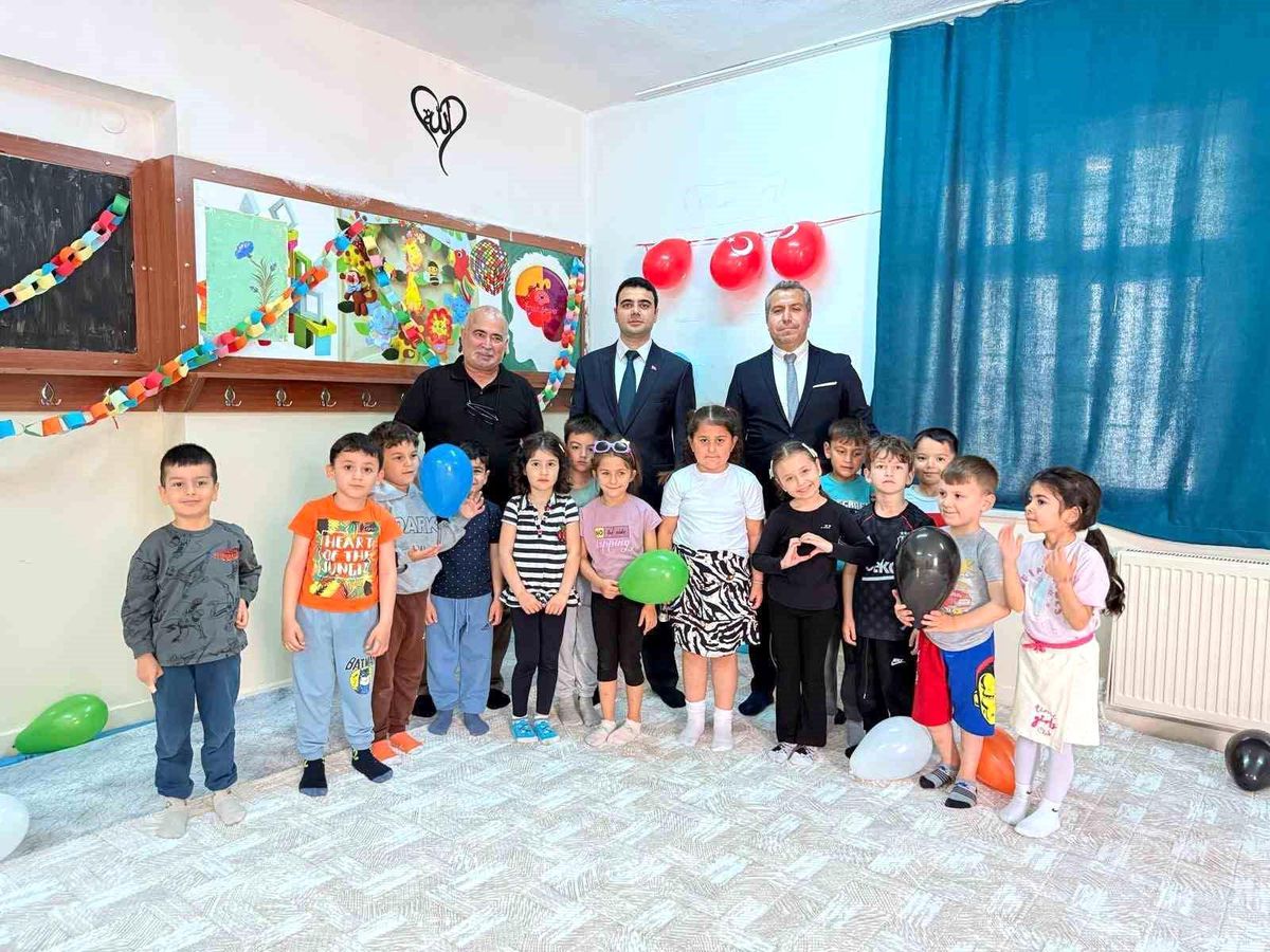 Kaymakam Kılıç, Cumhuriyet Ortaokulu’nu Ziyaret Etti