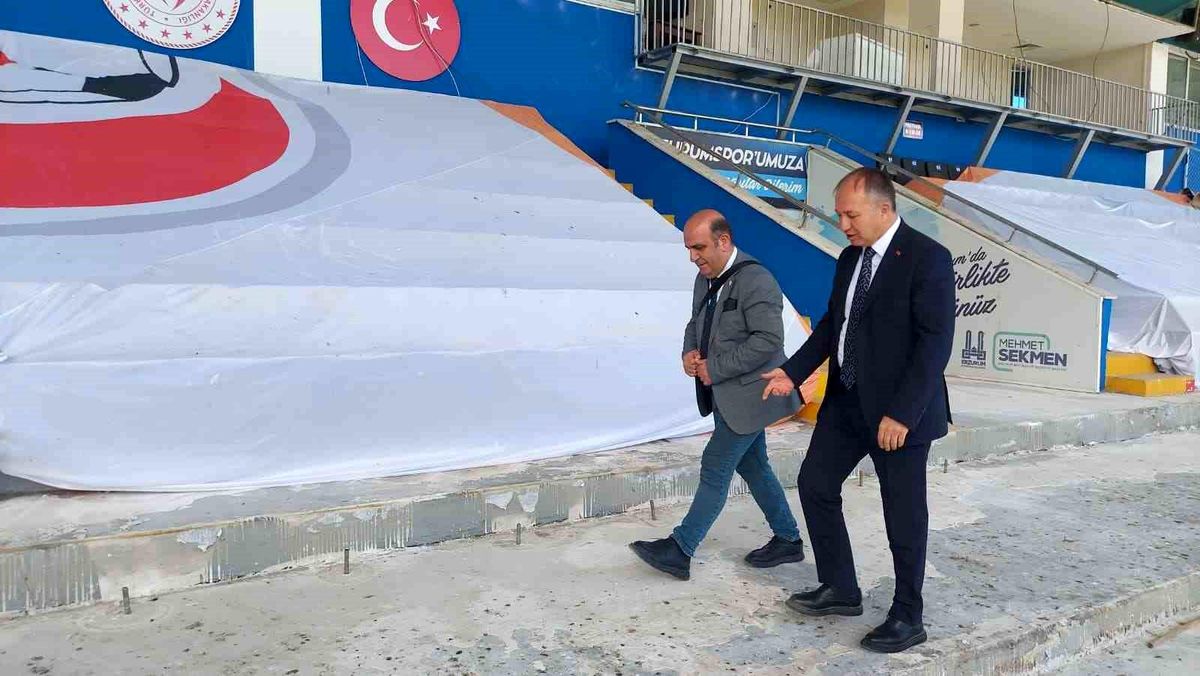 Erzurumspor’un Stadyum Hazırlıkları Devam Ediyor