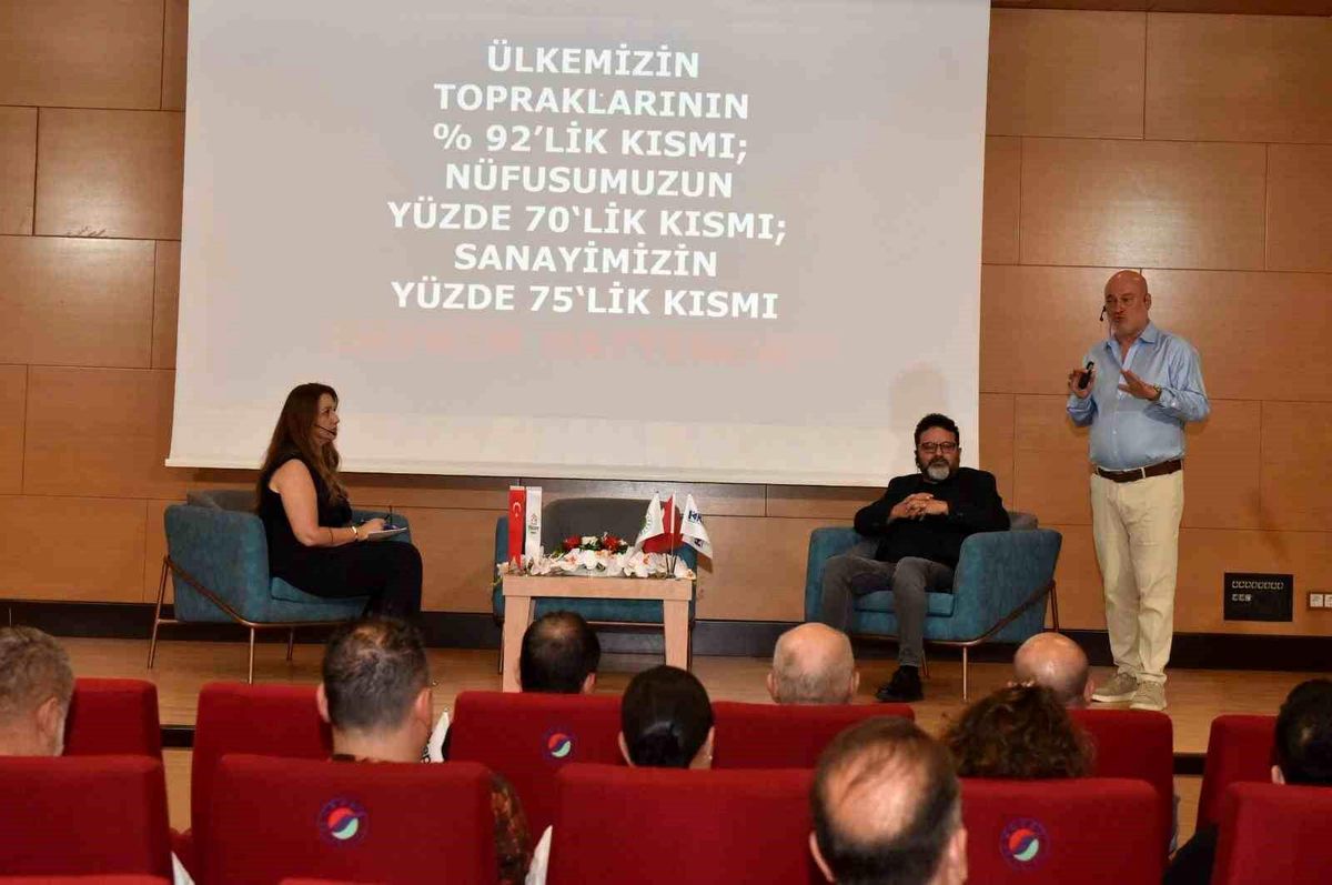 Kepez’de Kentsel Dönüşüm Paneli: Can Güvenliği Vurgusu