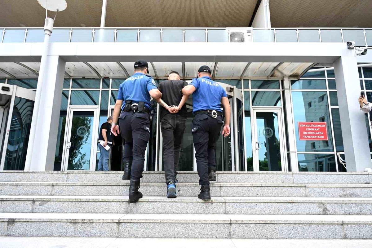 Mersin’de Kırmızı Bültenle Aranan Hükümlü Yakalandı