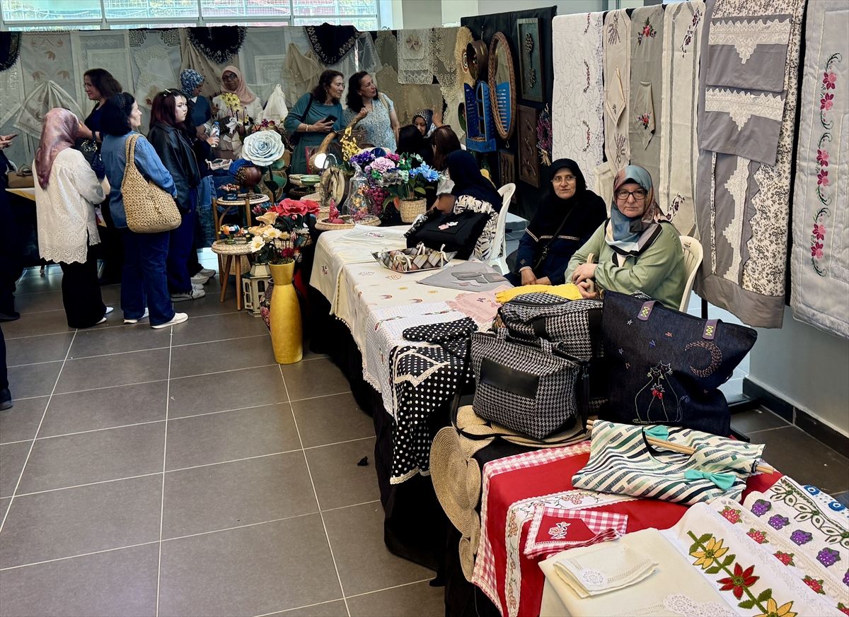 Kırşehir’de Yıl Sonu Sergisi Açıldı