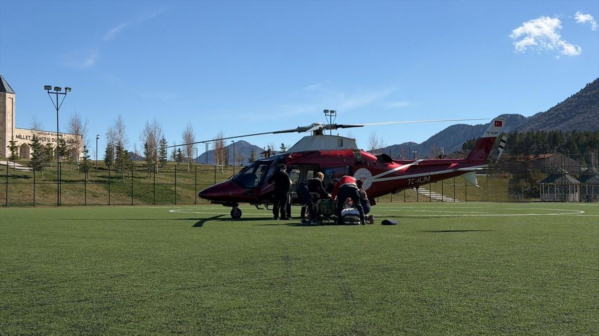 Kalp Krizi Geçiren Hasta Hava Ambulansıyla Sevk Edildi