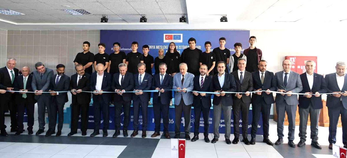 Konya’da 3. Mesleki Eğitim İstihdam Fuarı açıldı