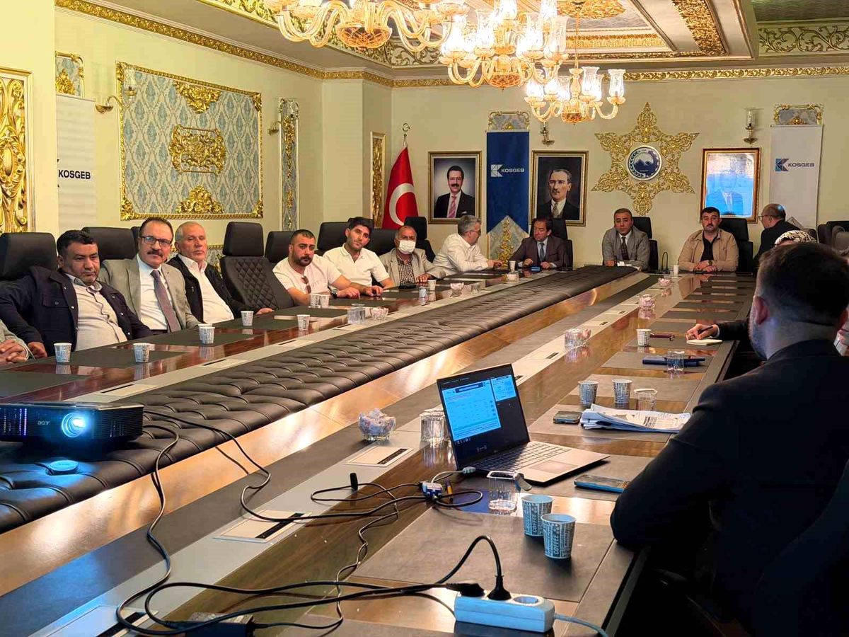 Ağrı’da KOSGEB Bilgilendirme Toplantısı